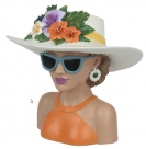 Buste woman w/hat