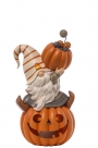 Gnome on pumpkin
