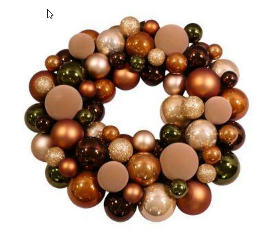 Wreath w/xmas balls